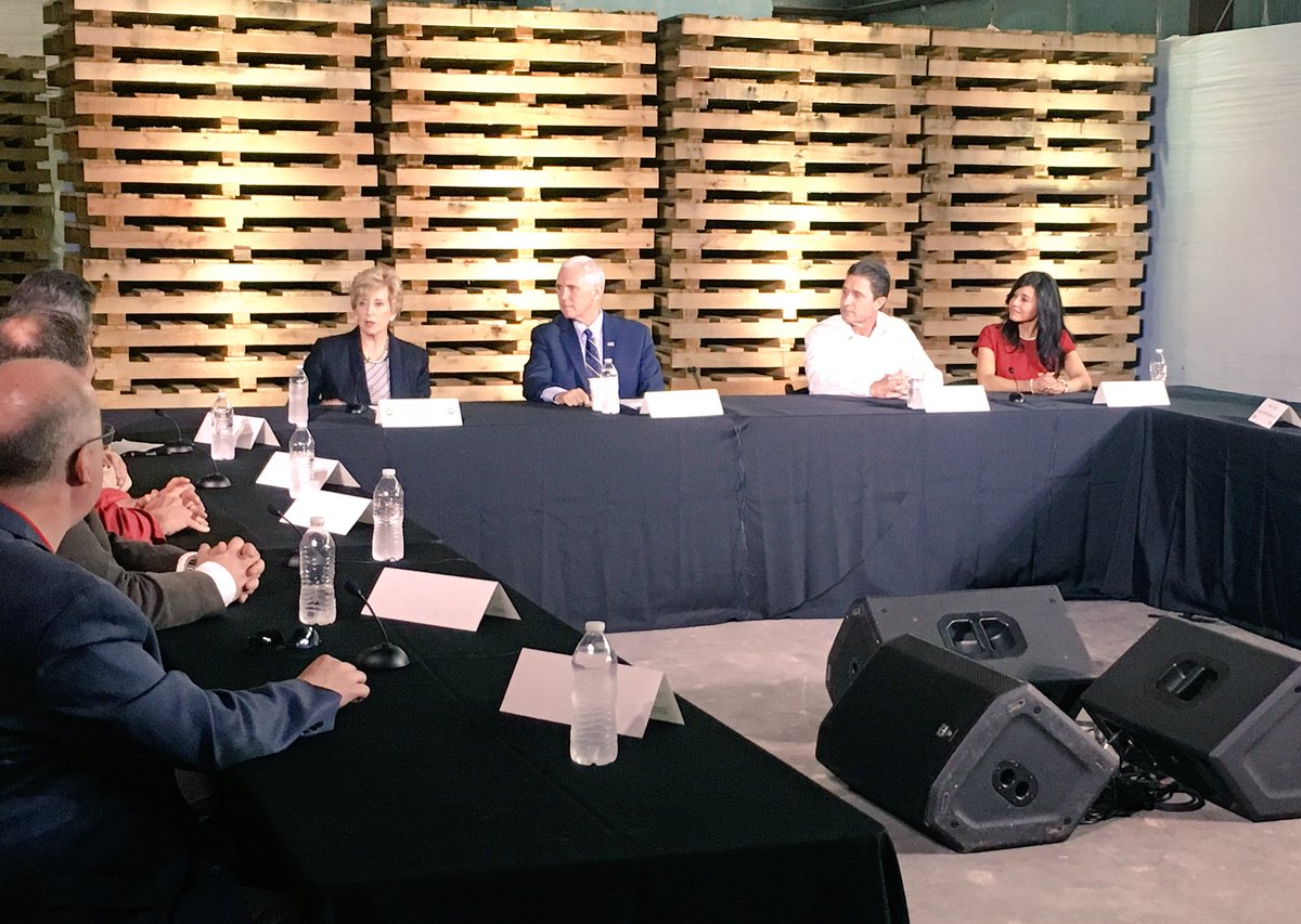 VP45's tweet photo. Hearing from small biz owners in WV. @POTUS is committed to getting the federal gov't off the backs of American job creators. #VPinWV https://t.co/LiorQ0r7Qx
