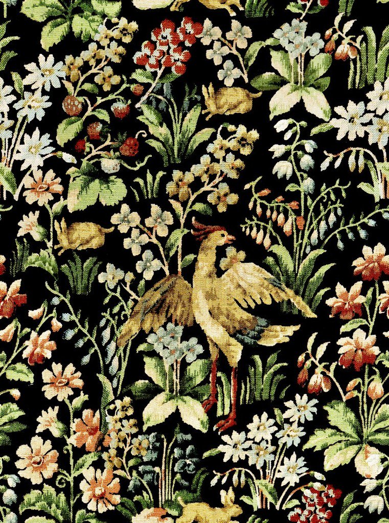 aprilandthebear's tweet photo. F L O R A L  T A P E S T R Y  W A L L P A P E R #floralwallpaper #wallpaper #statementwall #statementwallpaper #exclusive #mindthegap https://t.co/t7fCq6uaAv