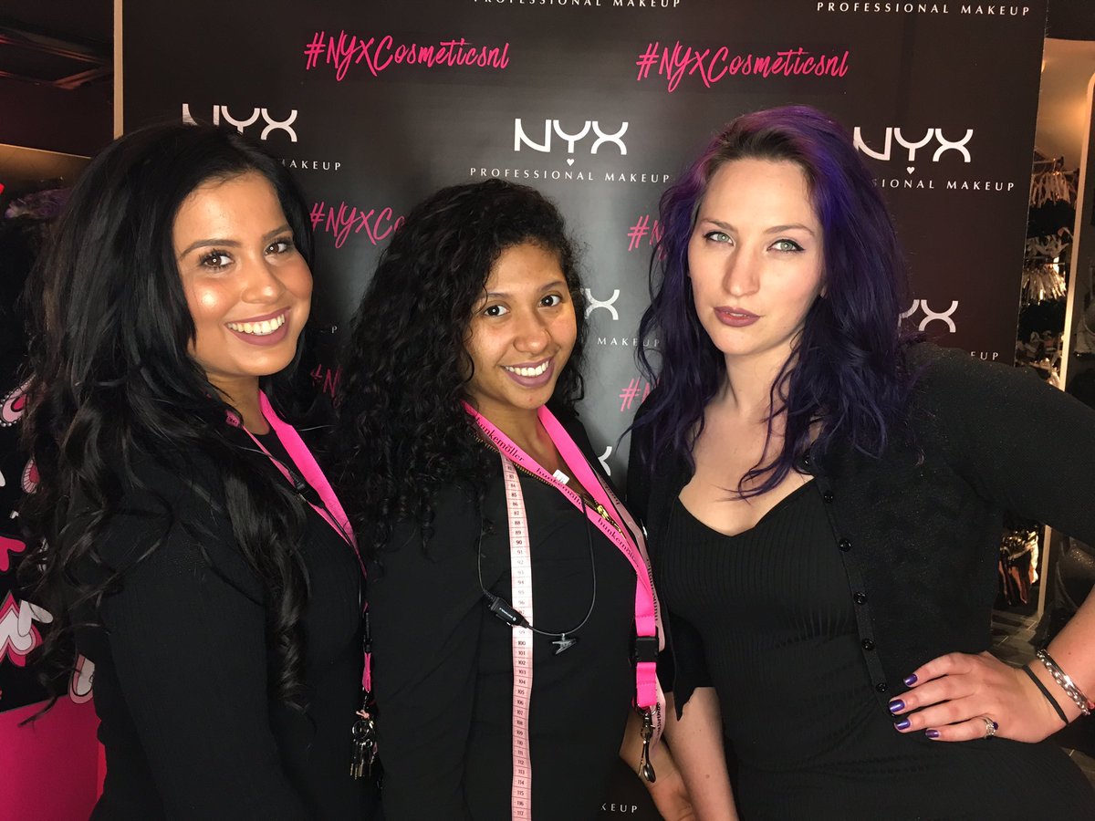 Hunkemöller loves #NYXCosmeticsnl ❤ #kalverstraat #amsterdam