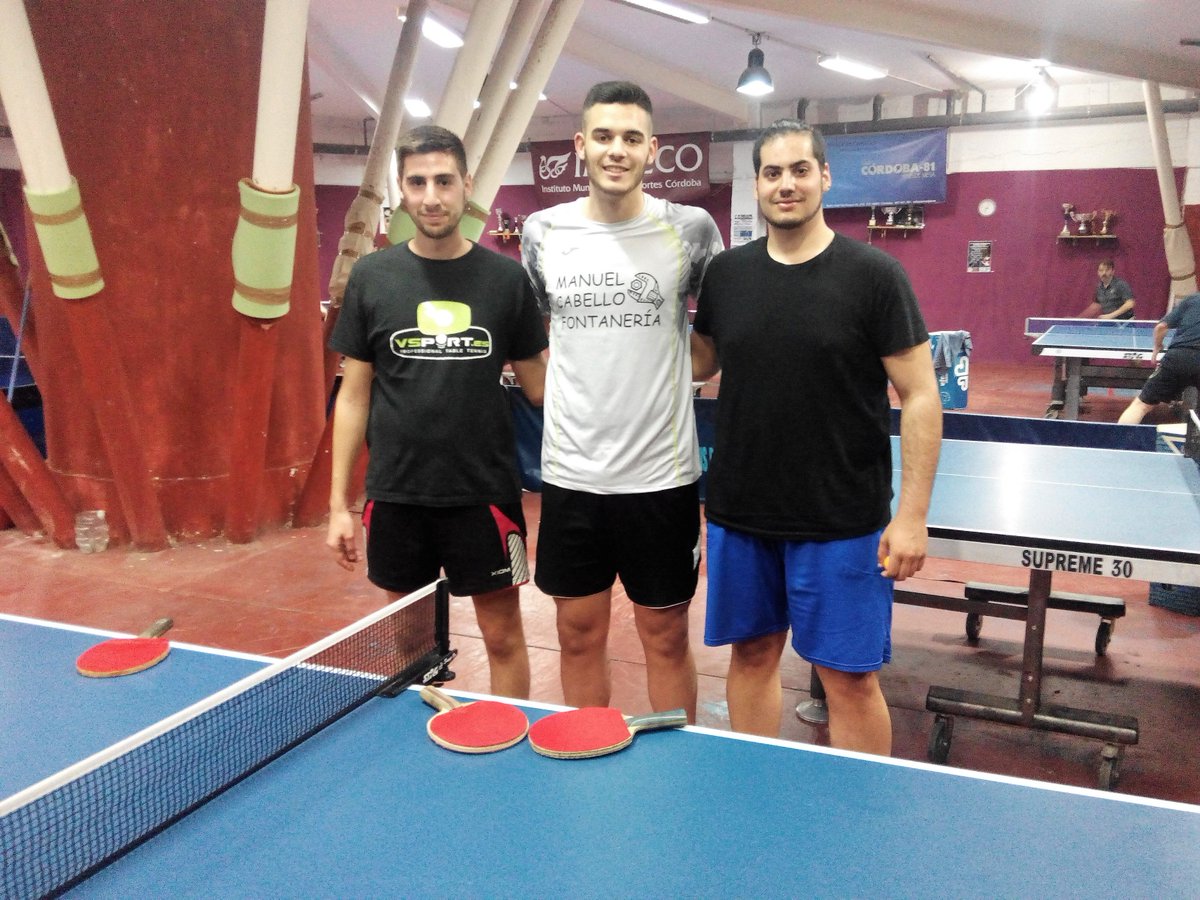 UCOcampus's tweet photo. Ayer, tensa final del torneo de ping pong. Antonio Montilla se alzó con la victoria 🏆 ¡Enhorabuena! Más en Facebook: https://t.co/gYODT8LgDC https://t.co/mRU1inrgzY
