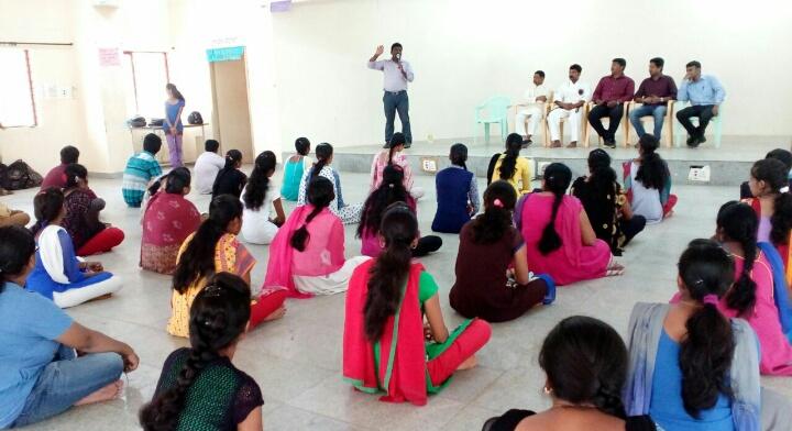 dcseLEAD's tweet photo. #LEADer Megha from Davangere has taken an initiative to celebrate this #IWD by conducting a Self Defense training for the Ladies. https://t.co/kSicBw44sL