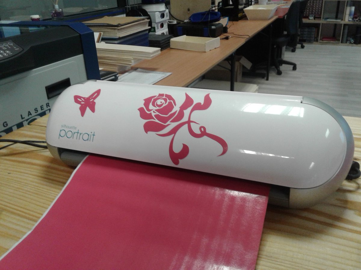 MontFabLab tweet picture