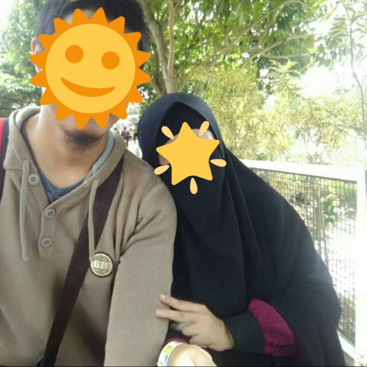 Relationship Goals menurut saya adalah mereka berhijrah bersama2 di jalan Allah, belajar bersama2 ilmu agama 😍☺