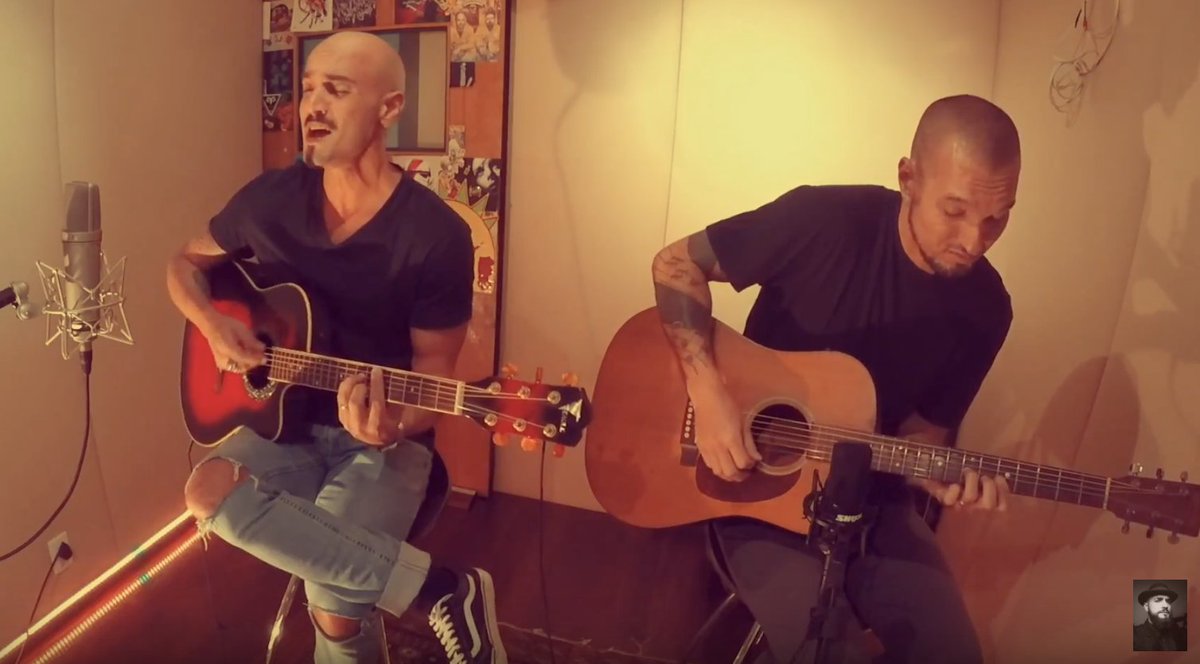rodcostamusic's tweet photo. Morada [Forfun], em voz e violão:
https://t.co/oyL4wLPuM9
#Morada #Forfun #acústico #Vidaut #StudioContra https://t.co/bQneBbvqST