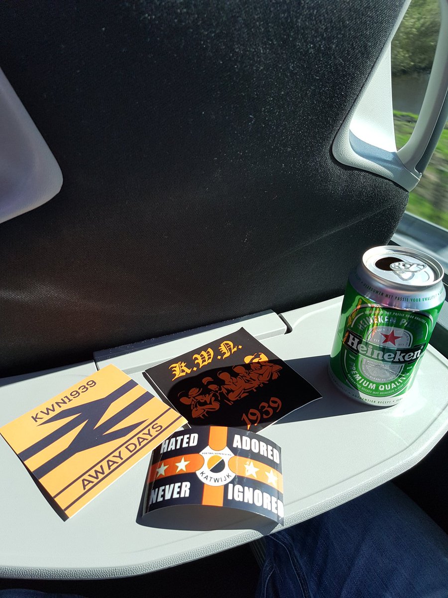 thenorth1939's tweet photo. on are way to Goesbeek!! #awaydays #kwn1939 #oranjezwart #kattuknoord #nopyronoparty #forzakattuk https://t.co/ak9yaDelF2