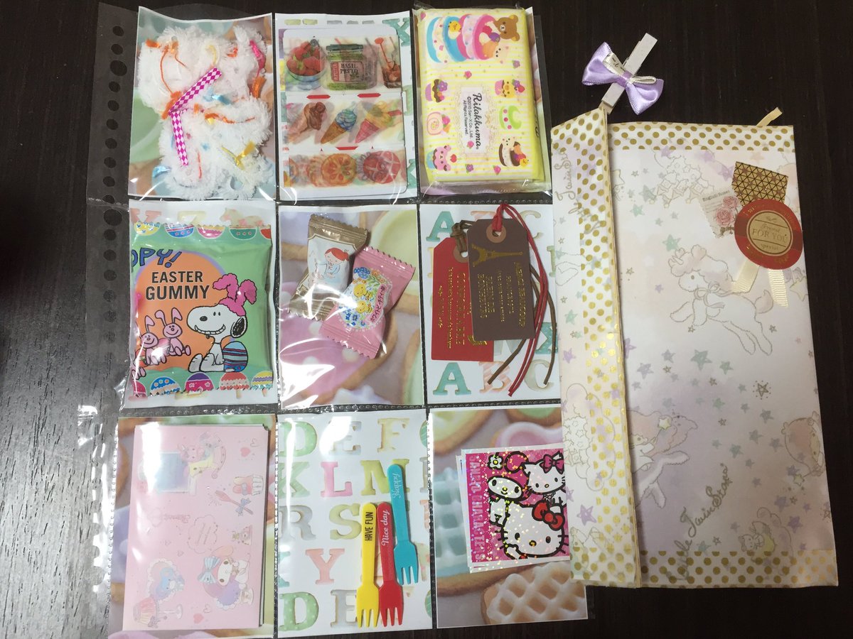 QniQ1's tweet photo. @xoxo_sweet_love 様からお裾分けファイルとポケットレターが届き��した😊⭐お待たせしてしまいすみませんでした💦
どれも可愛いです😭✨
しばらくこのままで眺めさせてもらいます✨
ファイルもずっしり紙モノを詰めてくださっていて嬉しいです😆🌸

ありがとうございました🍀 https://t.co/6TgqMahk2i
