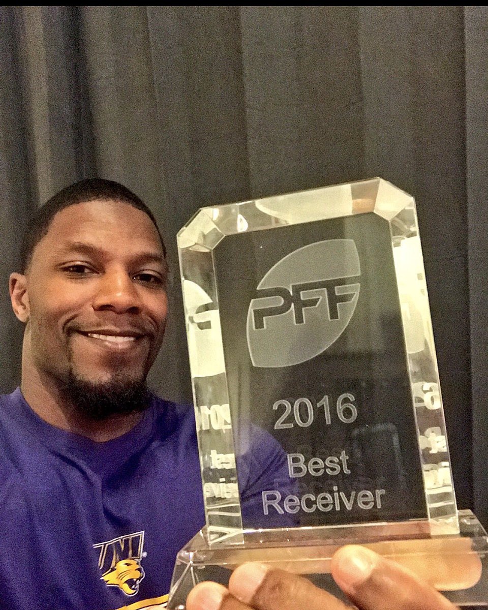 DavidJohnson31's tweet image. How many Running Backs you know that's won "Best Receiver" award?! 🤷🏾‍♂️ @PFF #DualThreat #EveryDownBack