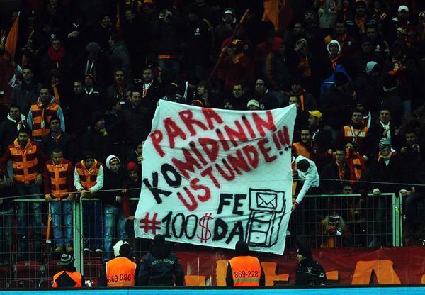 furkanzcnn's tweet photo. Para komidinin üstünde diye dalga geçenler simdiler de Bizleri örnek göstermeye başlamışlar.Daha iyi Günleriniz beter olun gün yüzü görmeyin https://t.co/XkseGMrJZS