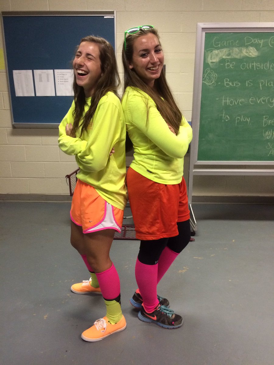 maddy_humphries's tweet photo. Happy birthday, Amanda!! I hope that you have a wonderful day!!! Miss you so much! Love ya😊💓🎉🎈 @HarlowAmanda https://t.co/Udol1C7D6g