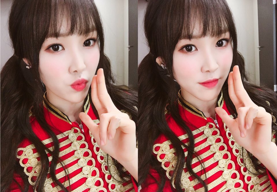 GFRIEND__luv115's tweet photo. ツインのユジュたん可愛すぎ😳💓
え、やばいやばいやばい
衣装も可愛いし、
ひぇぇぇぇ😱😱😱 https://t.co/9MuyQcRg8F