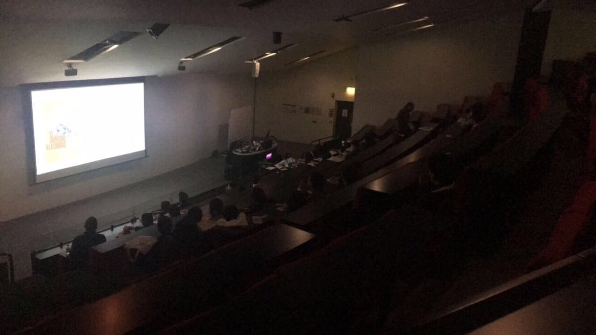 UMEcuadorianSoc's tweet photo. Architecture Lecture. Leonardo Minuchin #COSECHA2017 https://t.co/YX3qsqEzSR