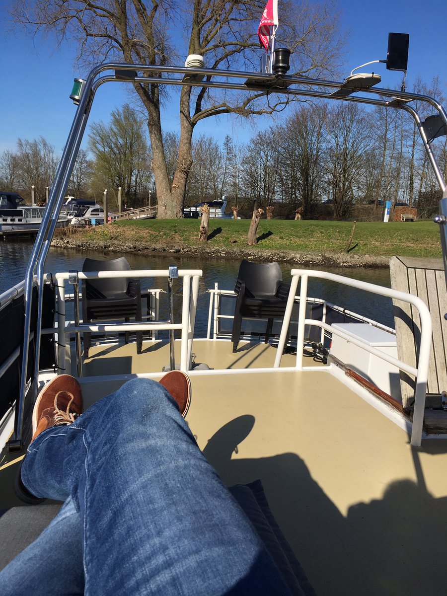 StianGeerts's tweet photo. Goed weer in #Heusden #Boei35 @ReindeRuiter Jachthaven De Wiel https://t.co/U9ElxGOKbf