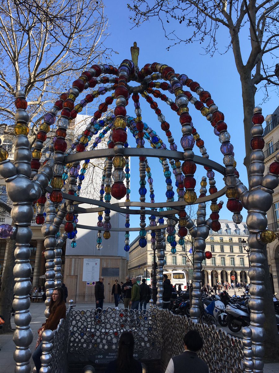 Always fun to #ATP in #Paris... #métro #ATPStyle <a href="/Stana_Katic/">S_K</a> <a href="/ALTravelProject/">ALTravelProject</a>