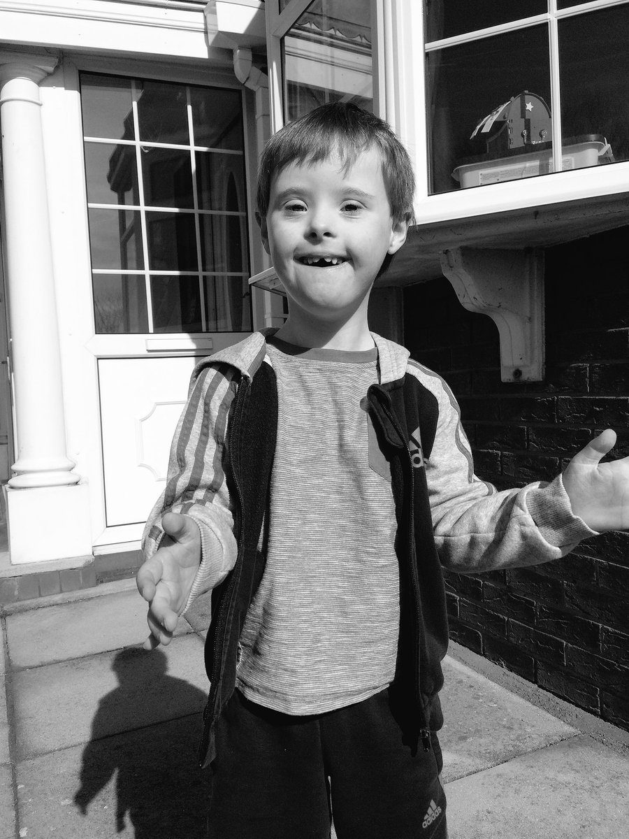 LivingWithFin's tweet image. 