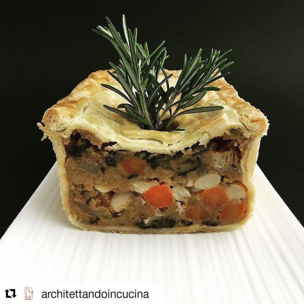 MTChallengeblog's tweet photo. #Repost @architettandoincucina with @repostapp
・・・
La mia #terrina di #ribollita #toscana per l'#mtc64 #architettan… https://t.co/XM06KLJcdU