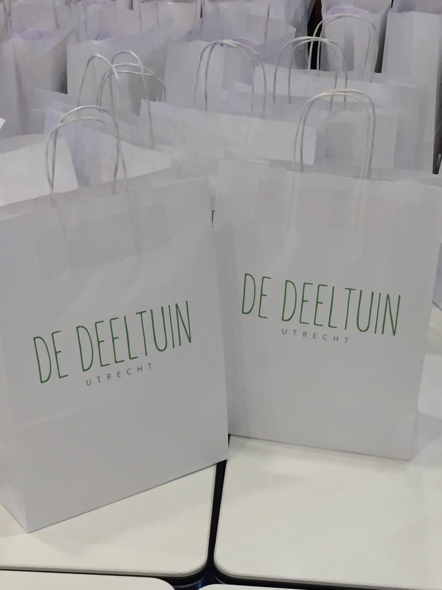 deeltuinutrecht's tweet photo. Start verkoop gemist vandaag? Geen probleem, haal vanaf maandag een informatietas op bij Punt Makelaars of kijk op https://t.co/vKacA2KrVT https://t.co/jm1Uw5gVOR