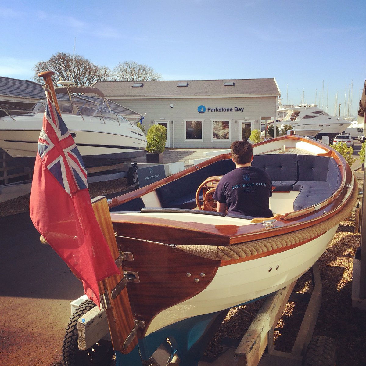 pbm_seaschool's tweet photo. Gorgeous weather for #TheBoatClub open day. #Summer17 #PooleHarbour #ParkstoneBay #Audi #RickStein https://t.co/PJq62tlrlA