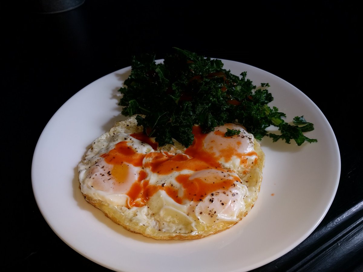 TeamDisoriented's tweet image. Another attempt at getting our nutrition under control #racingweight. Have you tried fried eggs, blanched kale and Frank's hot sauce yet?