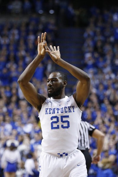 NotJerryTipton's tweet photo. Raise your hand if you outscored Lonzo Ball last night. https://t.co/olZz9OW5H7