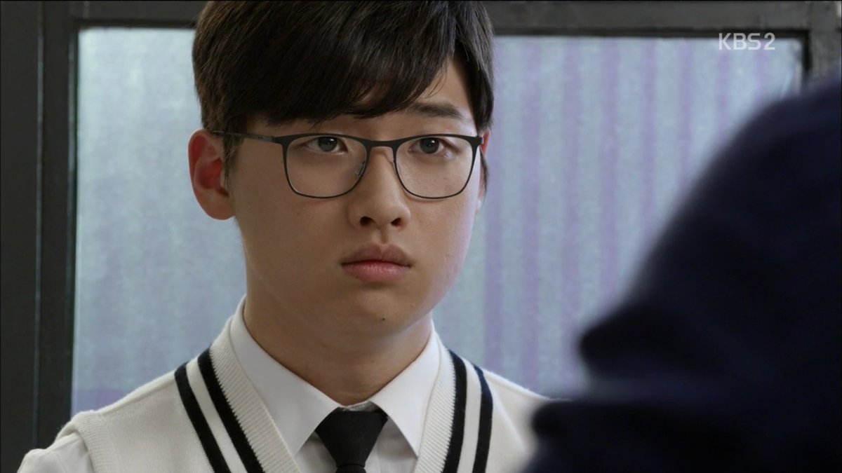 aFamous_lines's tweet photo. 거짓말을 하고 나서, 그걸 바로 잡는 거 진짜 힘든 일이다. 많은 걸 잃을 수도 있고, 사람들한테 손가락질 받을지도 몰라. 하지만 그렇다고 해서 모른 척 외면해버리면, 바로 잡는 길은 더 멀어지고, 결국 비겁해지는 쪽을 택하게 돼.
#후아유 #��준석 https://t.co/GO00emxg5u
