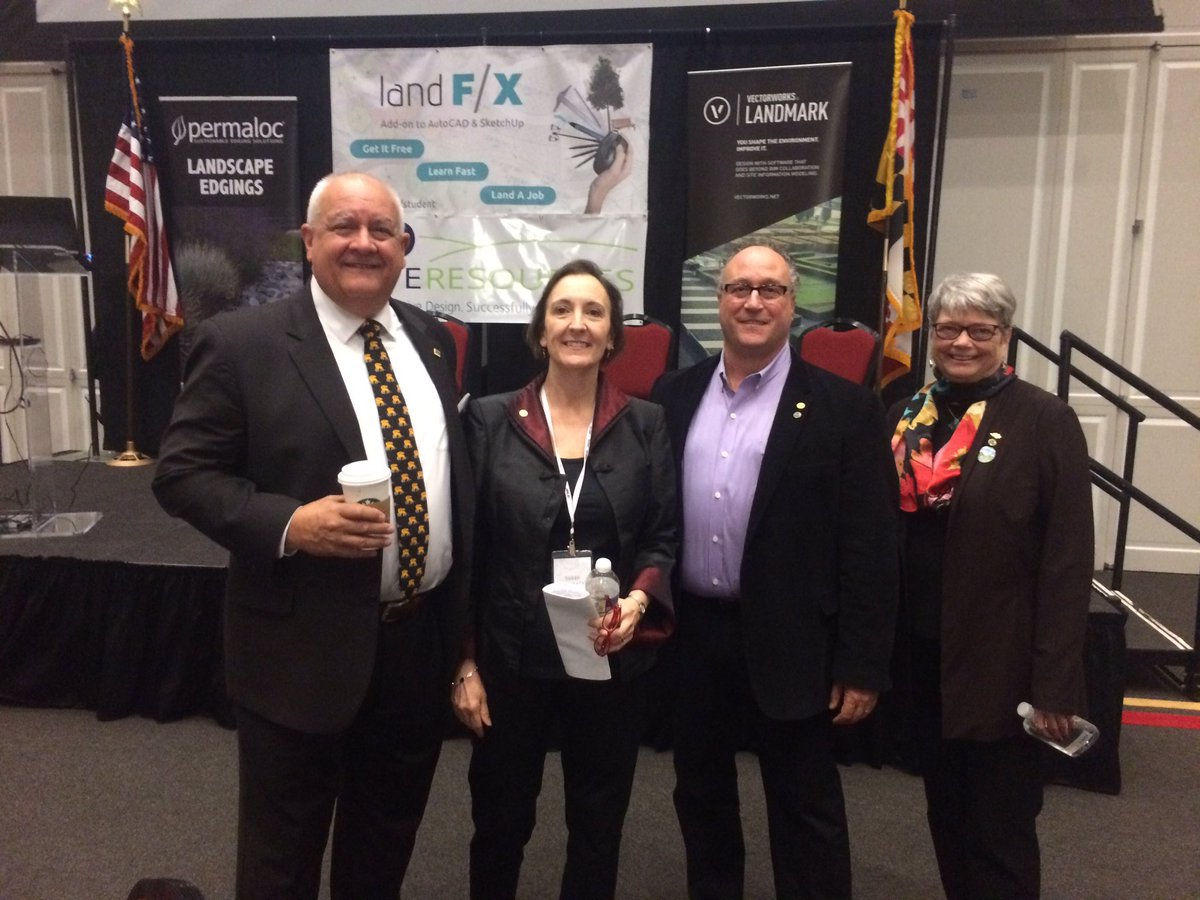 NationalASLA's tweet photo. Dennis Nola, Susan Hatchell, Thomas Tavella and @vbrinner presenting at #LABASH2017 on the evolving workforce! https://t.co/spc5TpzELI