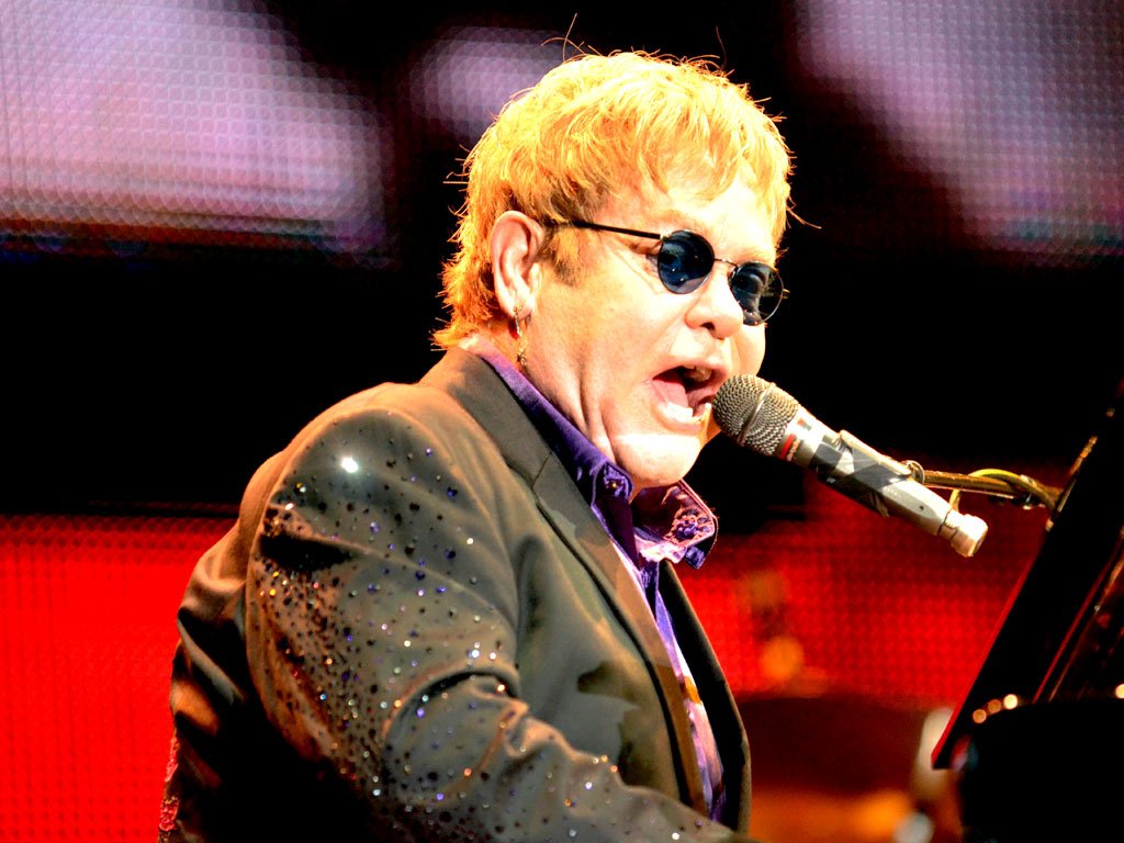 Happy birthday, Rocket Man!!! Elton John turns 70 today.

 