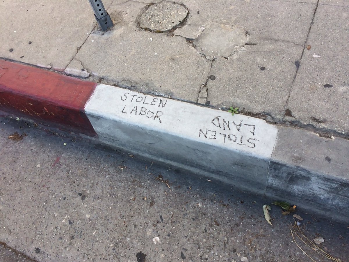 NicholasGuyatt's tweet image. Sidewalk summary of American history at corner of 50th and York in Eagle Rock, Los Angeles.