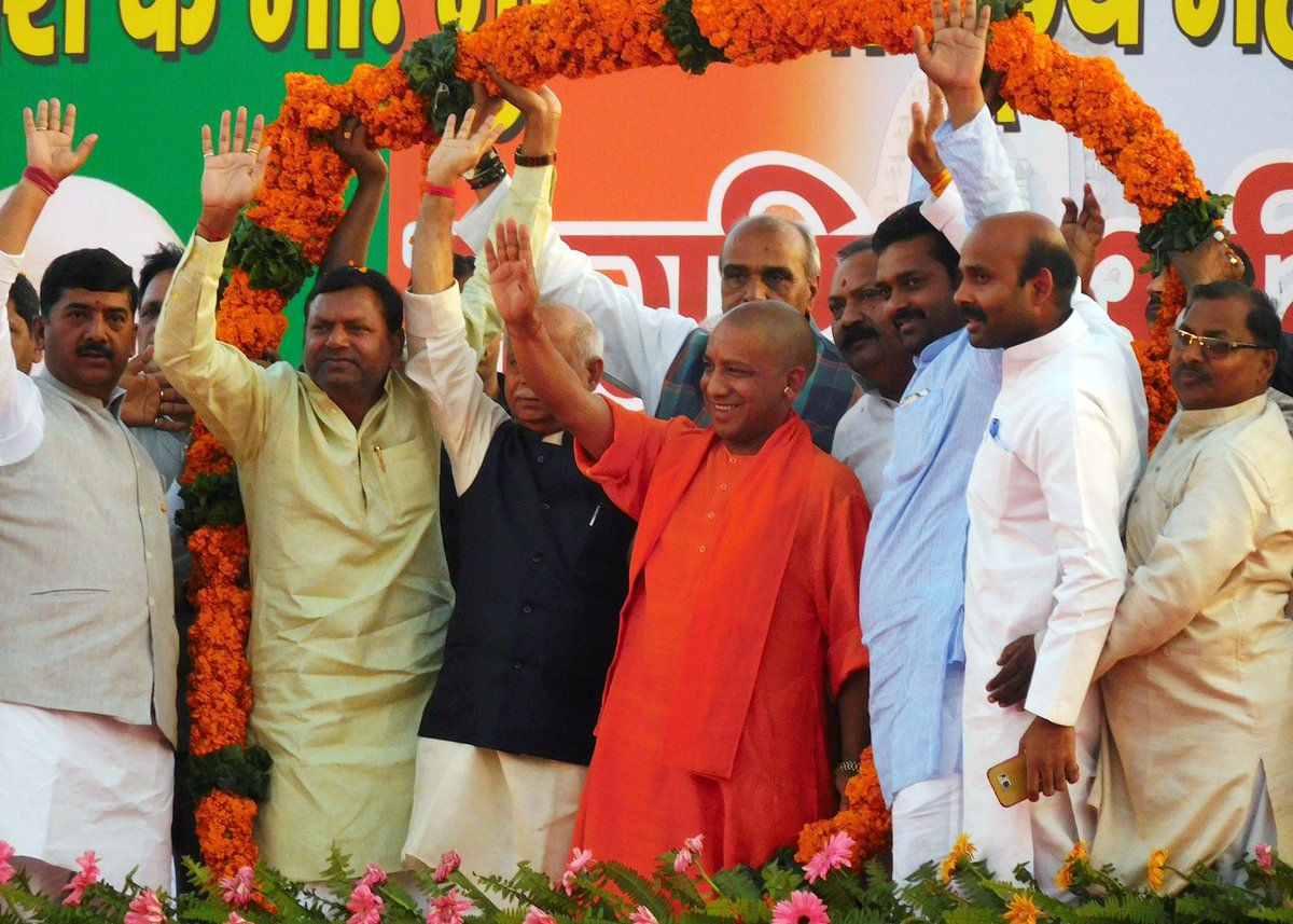 CMOfficeUP's tweet image. #UPCM श्री आदित्यनाथ योगी गोरखपुर में आयोजित स्वागत एवं अभिनन्दन समारोह के अवसर पर।