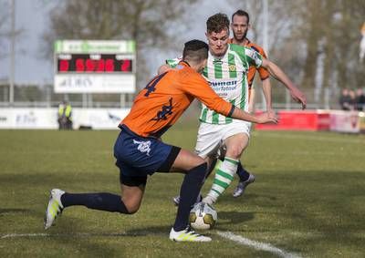 Daan Esser wéér de gevierde man bij kampioenskandidaat Kloetinge pzc.nl/zeeuwse-sport/…