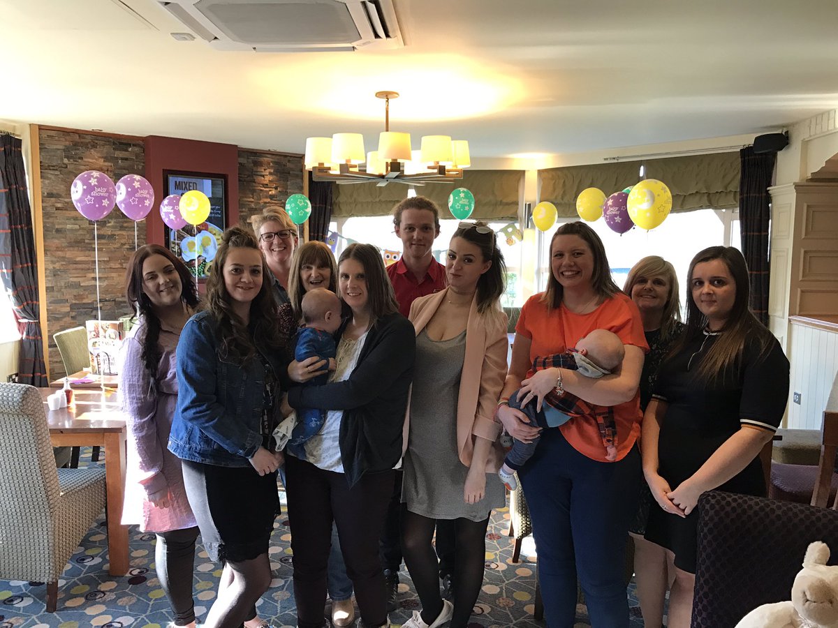 Brendan with our guests celebrating a baby shower 👶 <a href="/WeAreSUGM/">WeAreSUGM</a> <a href="/hawkeye1070/">Ian Hawkswood</a> <a href="/ClocktowerIrt/">g</a> <a href="/kentywoosie/">kenton woosnam</a> @tomtom05071991