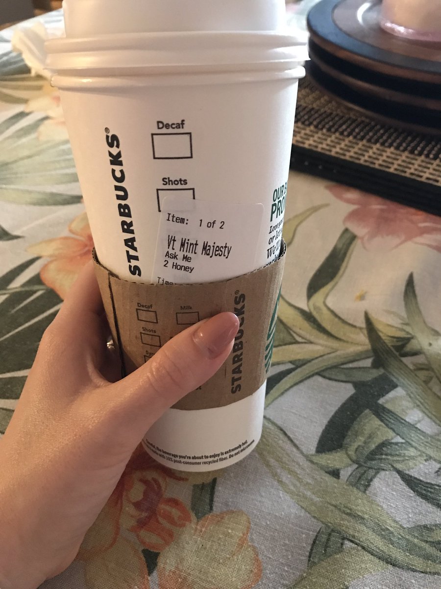 Kristinisbause's tweet photo. #sicktea @starbucks kind of day. โค๏ธ https://t.co/ToiZhF3EUJ