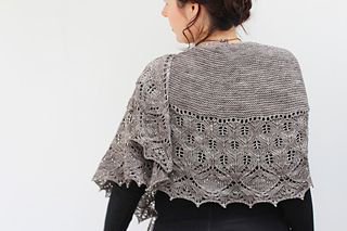 CuriousHandmade's tweet image. Today's 2nd TSS single patterns Flash Sale! Get 25% off the Asana shawl pattern with code TSSFLASH2 on Ravelry! buff.ly/2ogPHrR