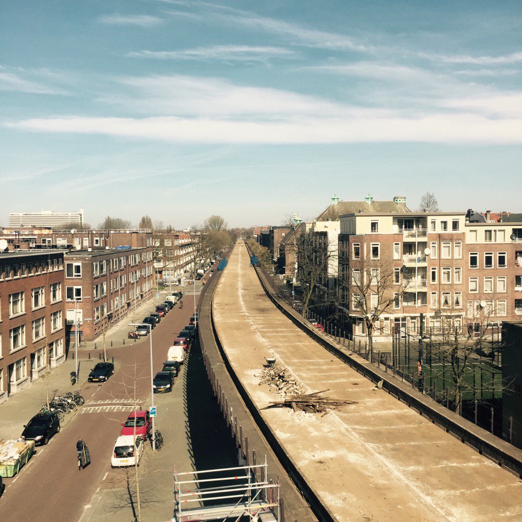 MariusHeijn's tweet photo. #roomwithaview @EenBlokStad Spoorpunt https://t.co/iqMksTdMTR