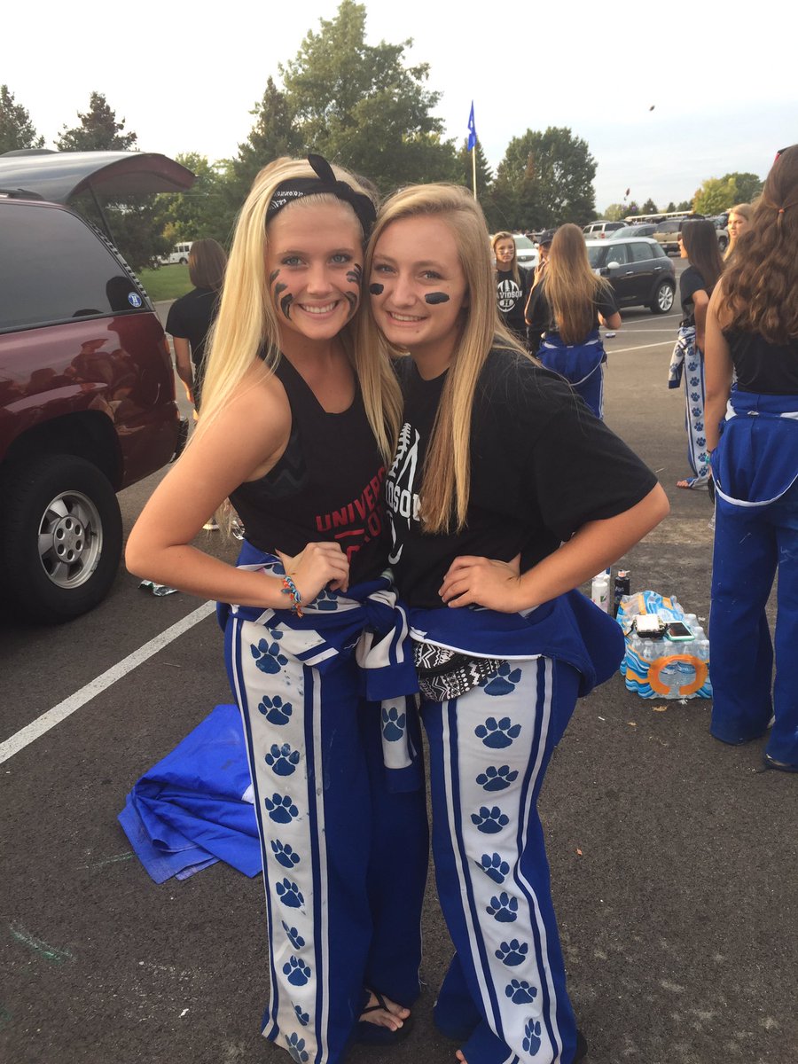 _cjkoenig's tweet photo. HBD @annieverett 💕 have a great day ily #jcbt https://t.co/U6lciLSQ1o
