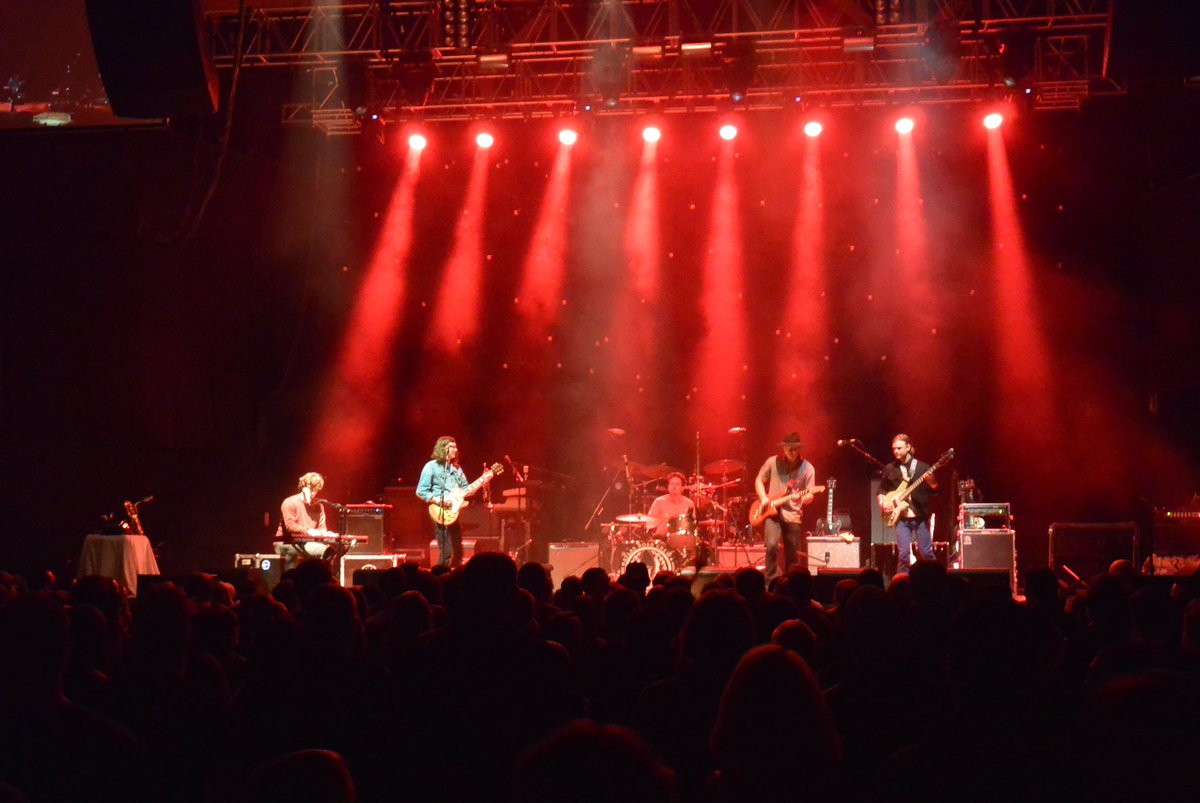 #AtlasRoadCrew #killedit <a href="/pennspeak/">Penn's Peak-Official</a> thanks 4 the #photop #TaylorNicholson you guys rock🎶 good luck <a href="/capitoltheatre/">The Capitol Theatre 🐿</a> xoxo #spacewranglers