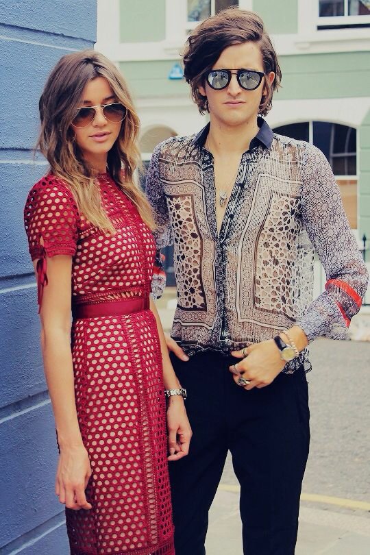 HereForEJCalder's tweet photo. The best friends you respect.
#EleanorCalder #MaxHurd https://t.co/0xA3fJG8qx