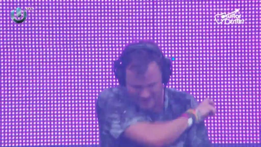 anaheraofficial's tweet photo. Coming home from #WeArePart2
@DashBerlin #Ultra2017 💖😭💖 https://t.co/rqrSuoNFUW