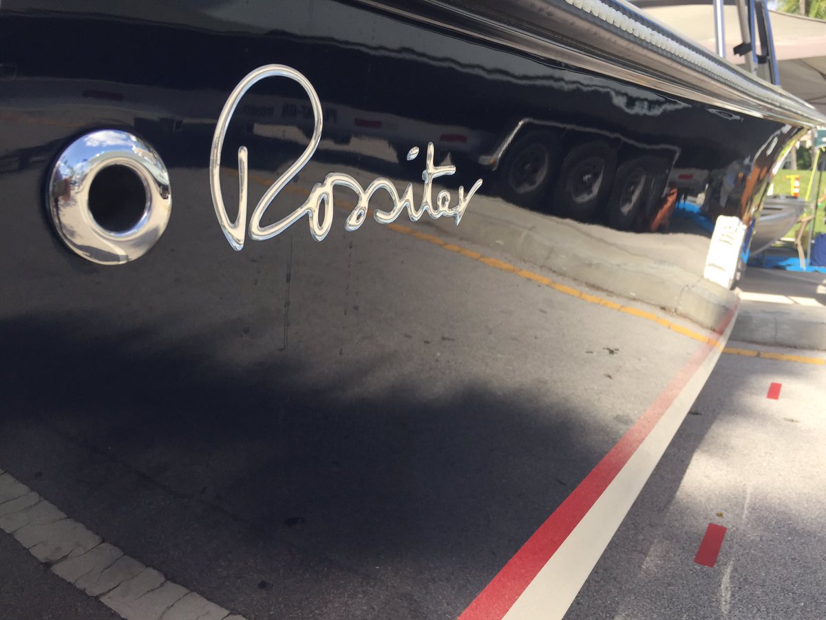 TheAvidBoater's tweet photo. @boatshowupdates #PalmBeachBoatShow https://t.co/3blm8ZKsUr