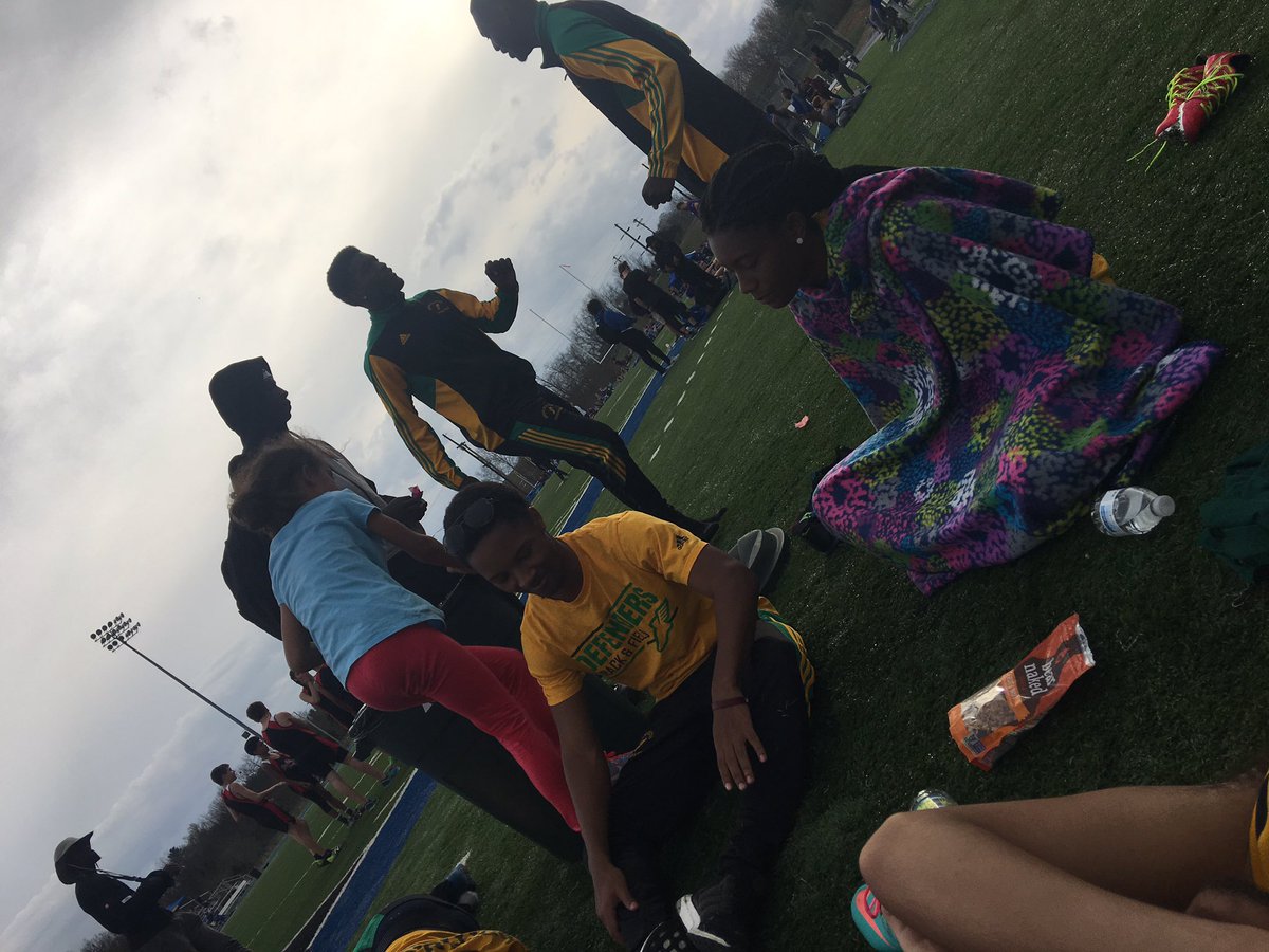 BSHSTnF's tweet photo. Days like today make all the long hours so worthwhile!! #runfor20 #throwfor20 #jumpfor20 @CoachCatlett @cwilliams_03 https://t.co/REV0nARATM