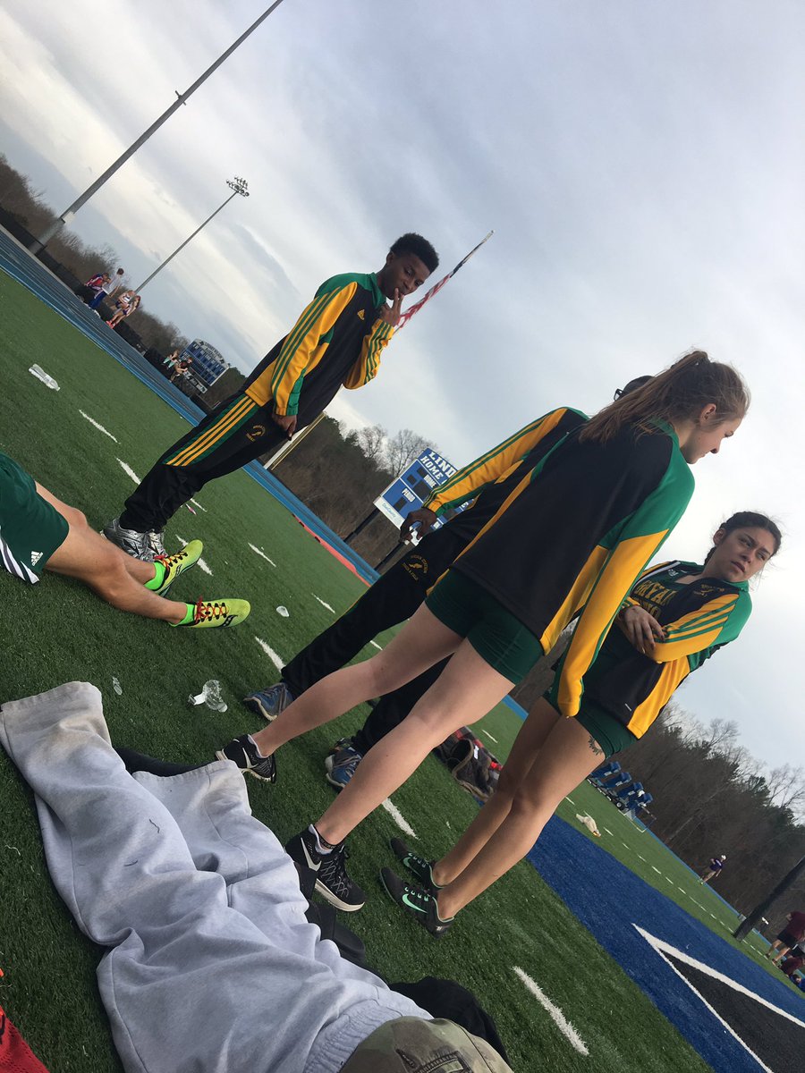 BSHSTnF's tweet photo. Days like today make all the long hours so worthwhile!! #runfor20 #throwfor20 #jumpfor20 @CoachCatlett @cwilliams_03 https://t.co/REV0nARATM