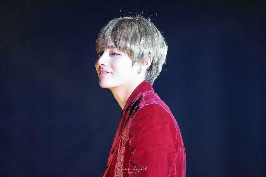 bellianiniap's tweet photo. Te amo V #DominicanARMYLovesBTS https://t.co/7uxNbQZbLd