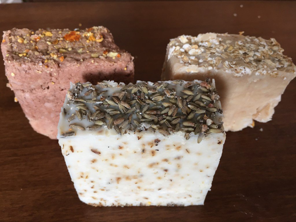 MsZoeMarriott's tweet photo. Soaping success! https://t.co/3JJ6ky8TP3 https://t.co/vf3GwwoTjX