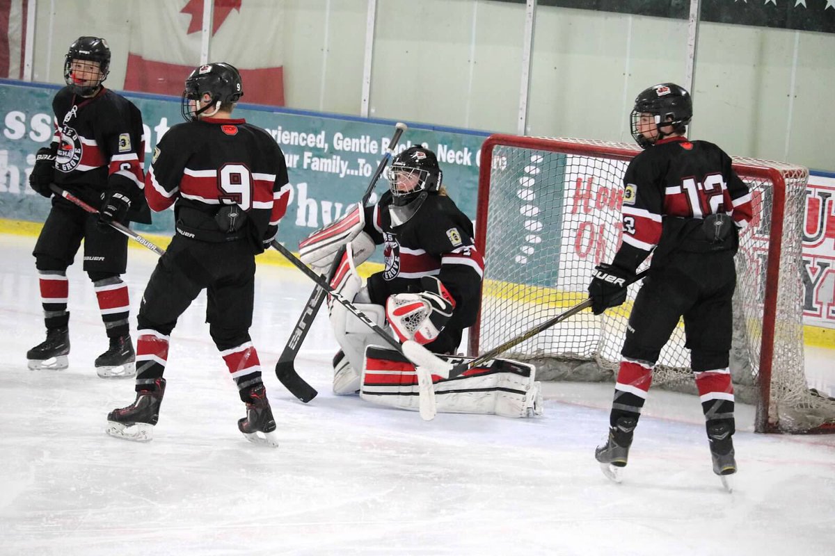 kyle_kukkonen's tweet photo. Happy birthday HVN! Have a good one! #HVN6 #zipperup https://t.co/1I4xPtXug1