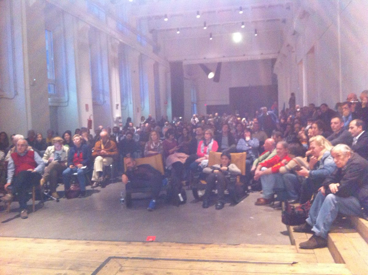 Sala strapiena per la presentazione di Meccanoscritto a @bookpride2 più di 200 persone per ascoltare @Wu_Ming_Foundt, MetalMente e Brentari.