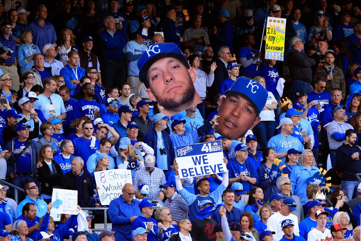 MLBFanactics's tweet photo. Rollcall #KansasCity #Royals #Fans #MLB #Hotline https://t.co/oTBIE9RK7g