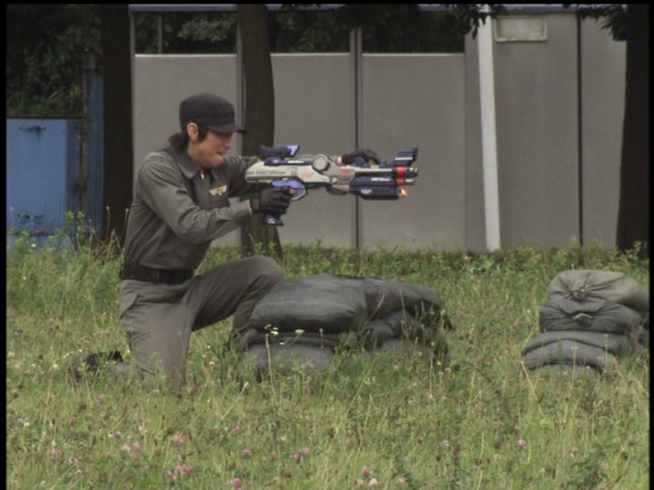 ウルトラマンネクサス TLT実働部隊ナイトレイダーの装備〈ディバイト