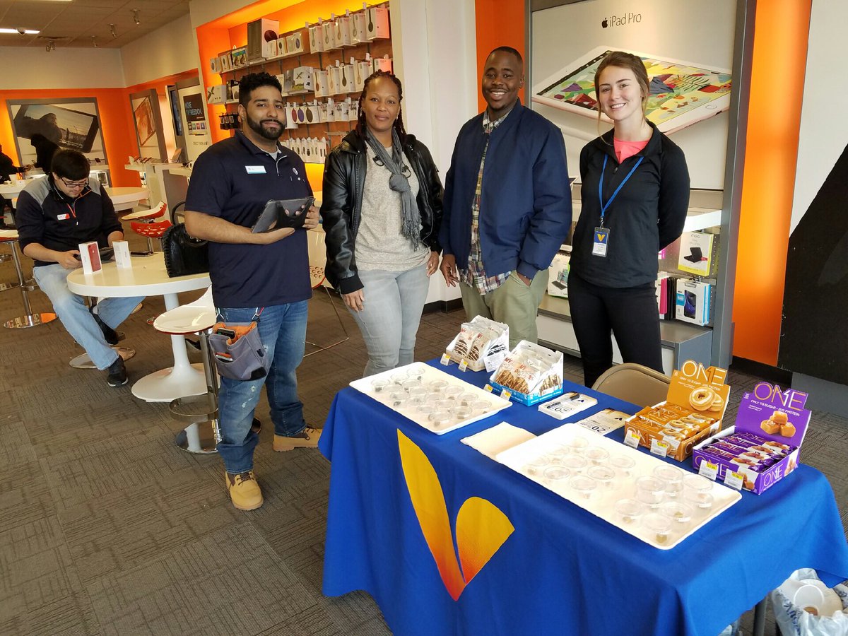 #tingleysmallbizsaturday #wearetingey #team POUGHKEEPSIE #vitaminshoppe