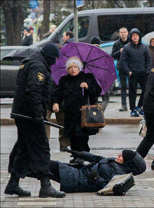 artsiadziba's tweet image. Спадзяемся, што гэтыя фота ўбачыць увесь свет!

Дапамагайце рэпостамі распаўсюдзіць і паказаць усім сапраўдны твар сённяшняй улады Беларусі.