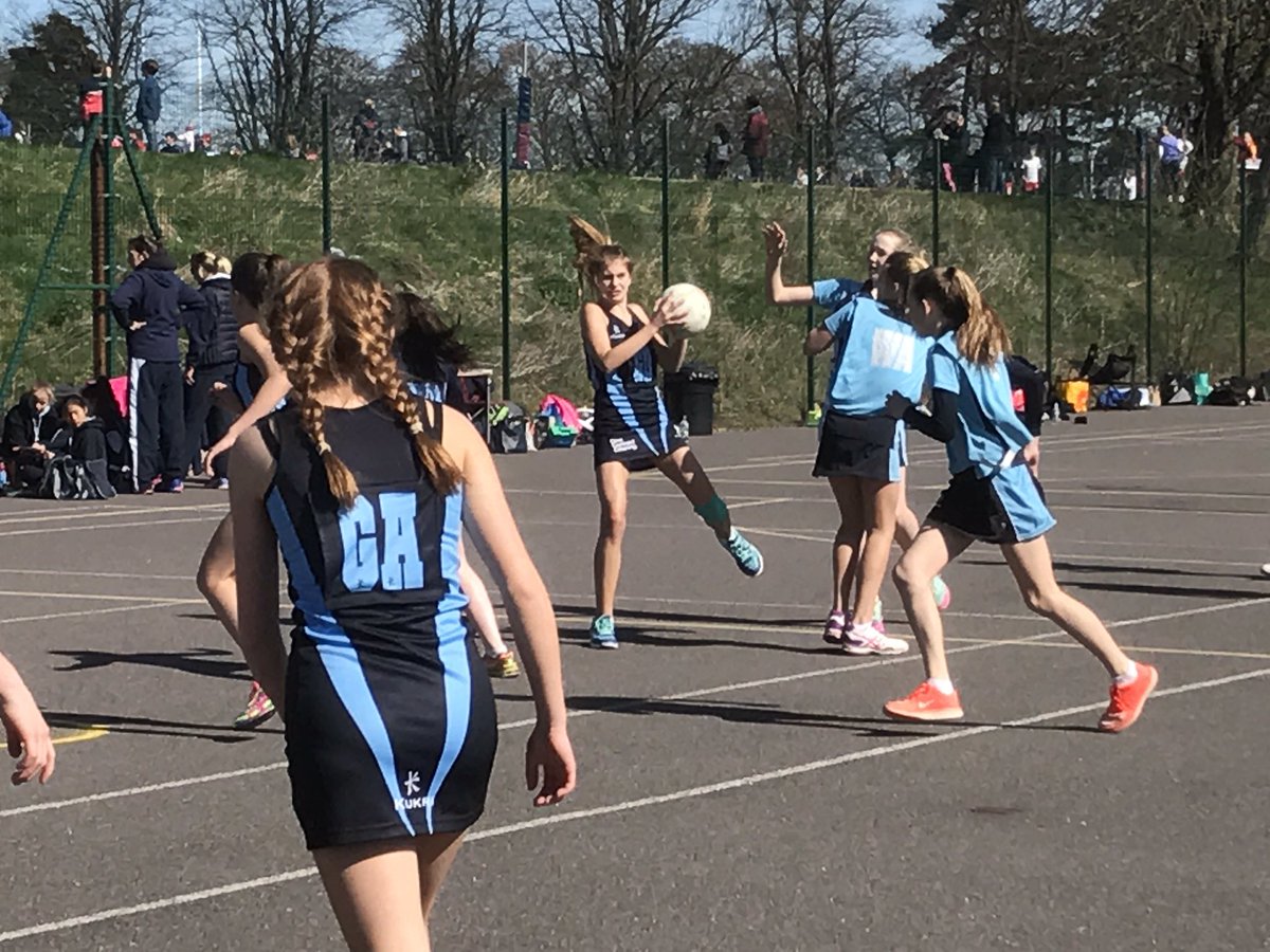 AESG_PE's tweet photo. Thank you Dine Contract Catering&amp;Evolution Recruitment 4 sponsoring our dresses! @evo_recruitment @KukriNorthWest https://t.co/0RnrU6z7ar