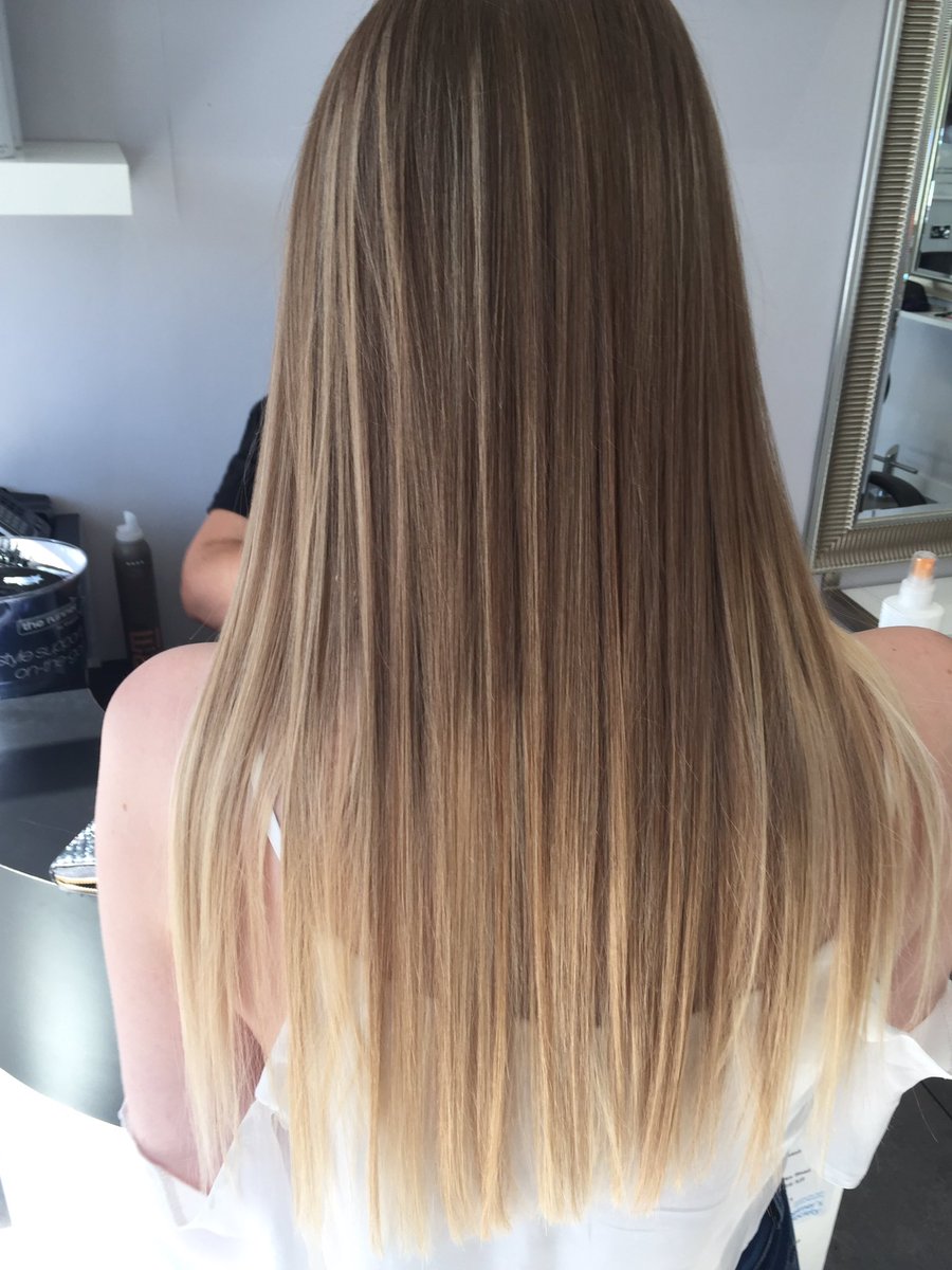 ThePaddHair's tweet photo. #saturday ombré # https://t.co/D6zFzBa0nL